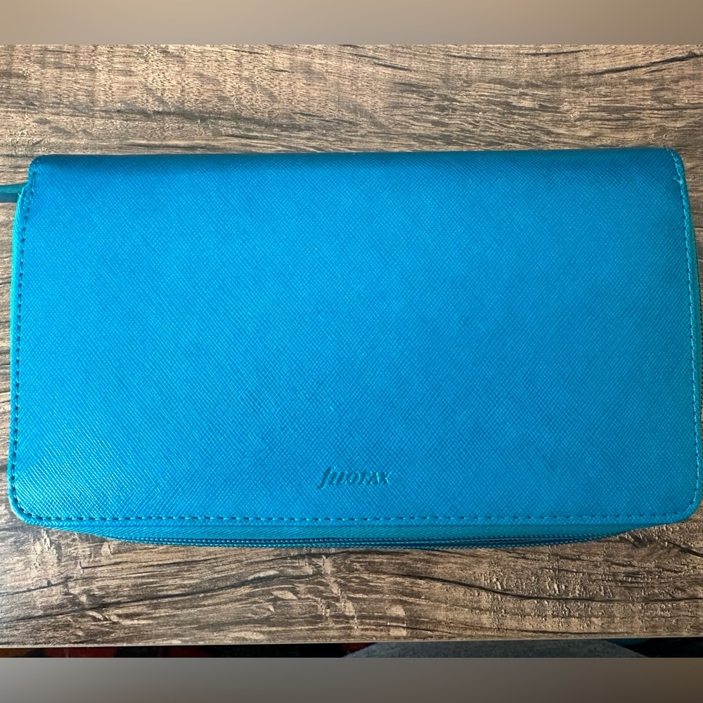 LIKE NEW Filofax Saffiano